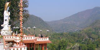 A magical village with great trekking, boat trips and nearby hill tribe villages